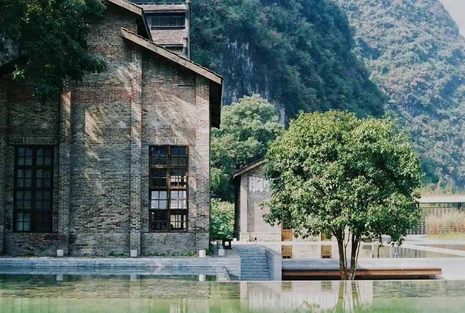 1969年的阳朔老糖厂变身艺文新空间,糖舍是怎样进化的