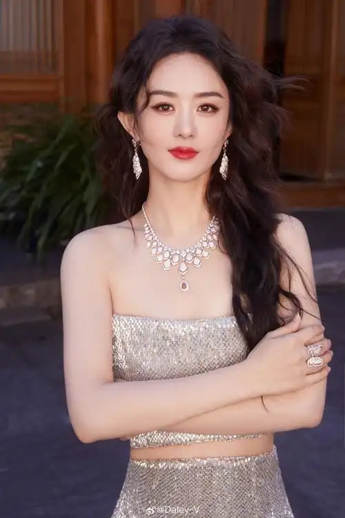 v-style##赵丽颖闪钻礼服