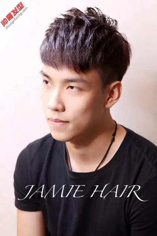 男生直发有哪些发型男生简单好看又帅气的发型