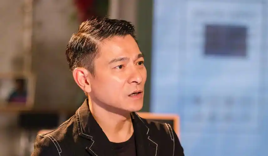 《鲁豫有约》出少儿不宜画面,刘德华再爆料,为何不与大导演合作