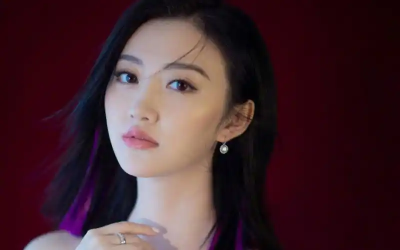 景甜性感迷人图片壁纸-美女壁纸-高清美女图片-第3图-娟娟壁纸