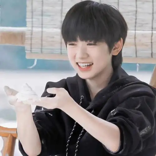 宋亚轩幼崽时期图