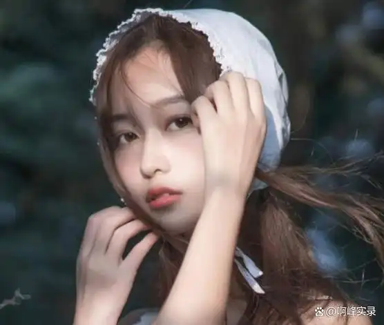 结婚第一年她怀孕了但丈夫在部队有任务她不想让他担心