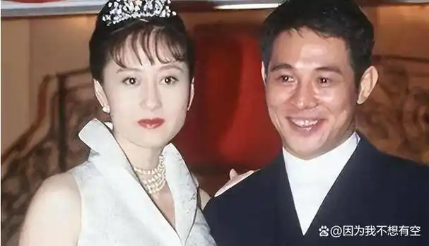 利智:万千人的梦中情人,童年坎坷事业不顺,遇见李连杰太幸福了
