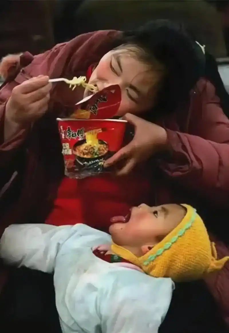 母亲节那些感人至深催人泪目的瞬间.