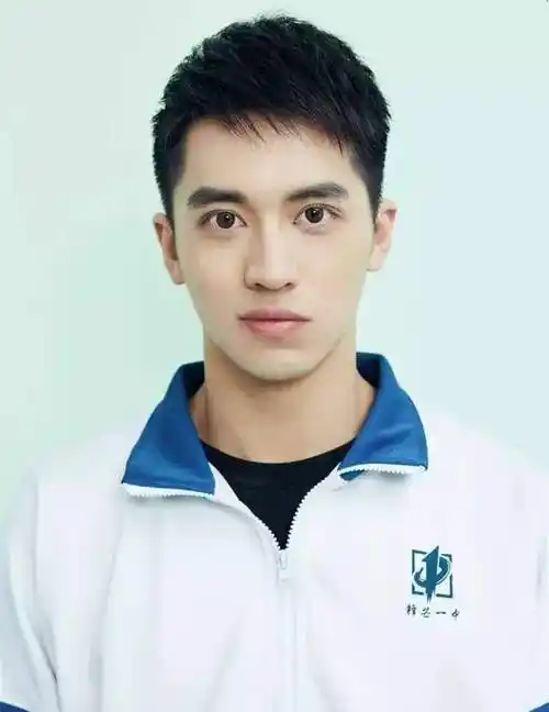 "只是短暂红了一下"的许魏洲:为什么排斥再提黄景瑜?