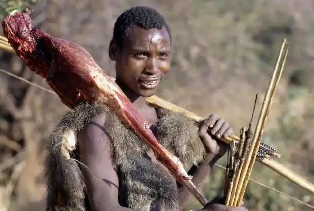 非洲原始部落狩猎_发型图片