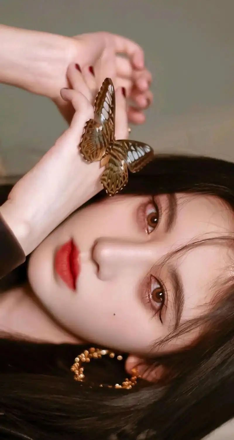 组图:鞠婧祎动感时尚高清图片