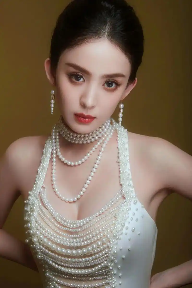 古力娜扎内场造型珍珠 - 抖音