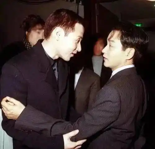 18年后我还在为他心痛他们却说已无人再识张国荣