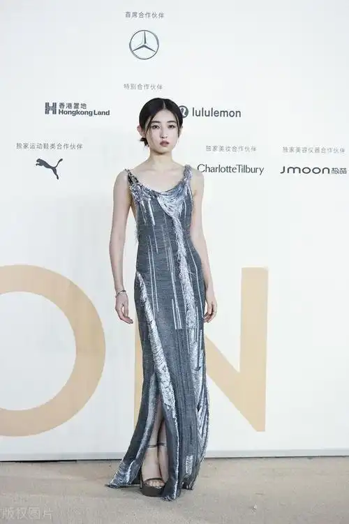 张子枫这身材,这才是尤物啊!