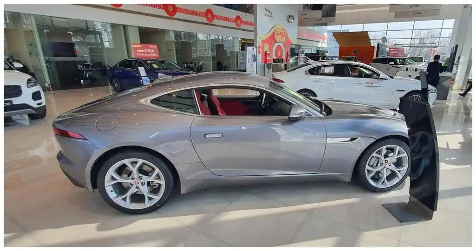 捷豹的掌上明珠两门两座跑车ftype到店实拍