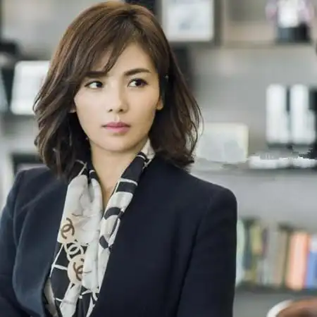 刘涛饰演的"安迪"被网友调侃是"唯一男主角",除戏中,刘涛在微博上一会