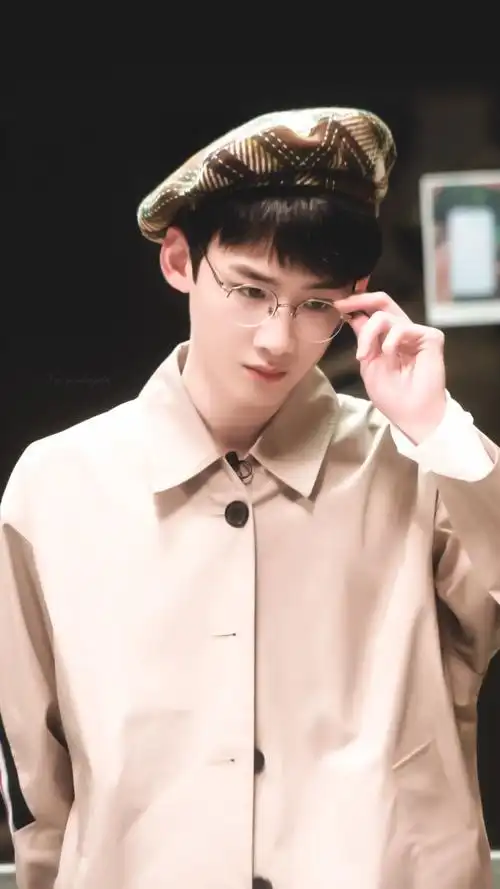 白敬亭 明星大侦探