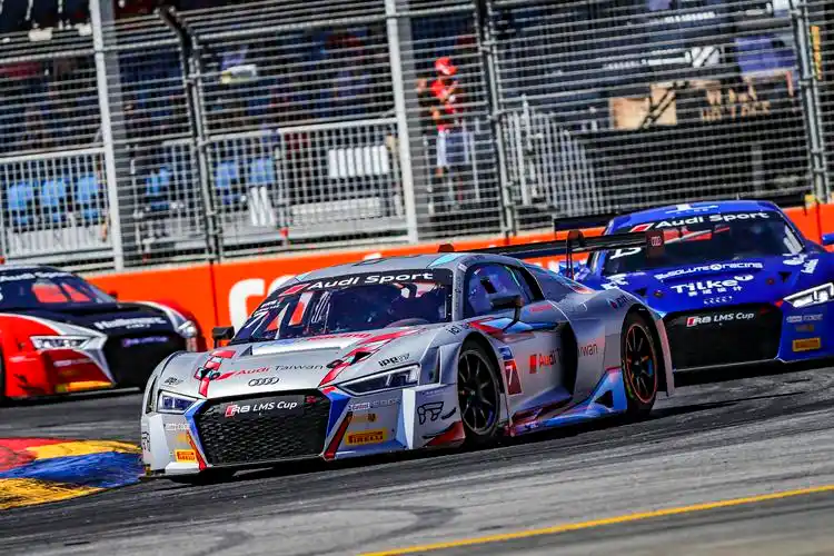 奥迪r8 gt3赛车怎么操作?程丛夫给你答案!