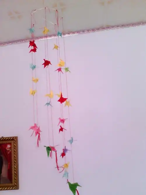 刚做好的风铃 千纸鹤风铃