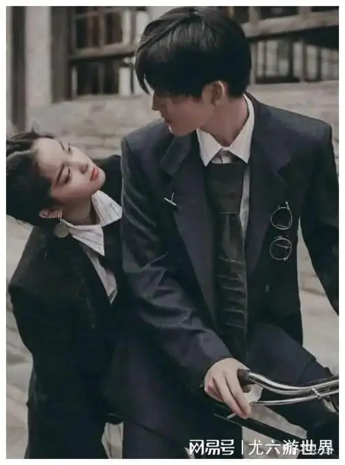 说好的名校毕业,结果欧阳娜娜只拿了个"大专文凭"吗?