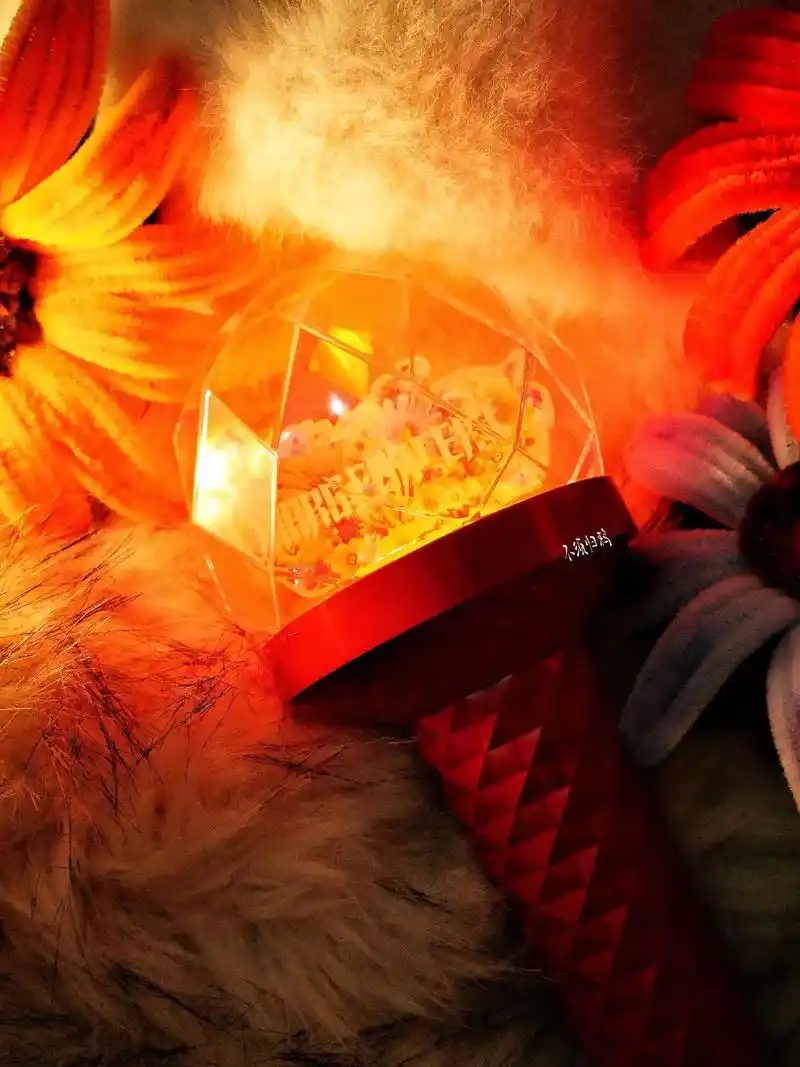 孤独被染上童话底色 #华晨宇 #实体专辑 #风之海 #应援棒 - 抖音