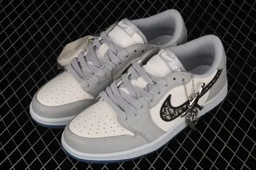 原盒dior x air jordan 1 low aj1 乔1迪奥联名白灰低帮 cn8608-002