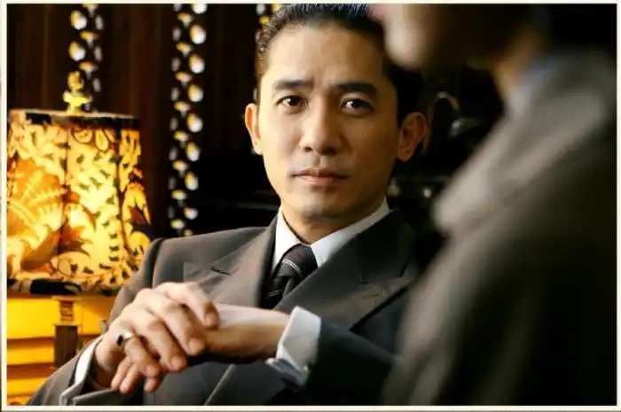 色戒梁朝伟汤唯真的吗(中汤唯梁朝伟假戏真做)