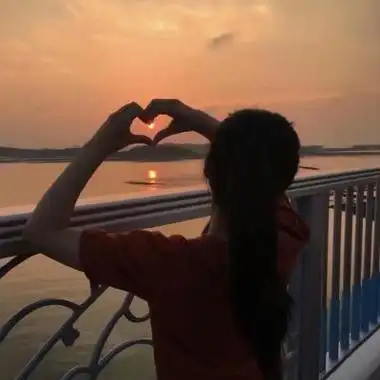 高清唯美的qq女生伤感意境头像图片