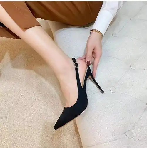 女生高跟鞋18岁成人礼女大学生高根鞋后空女细跟尖头百搭单鞋女职业