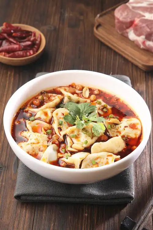红汤水饺