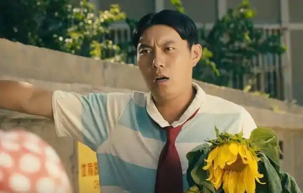 把傻字演到出神入化艾伦是如何办到的仅是因为天赋