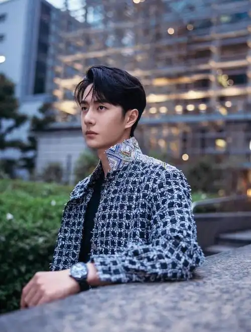 王一博帅气写真,将参加乐华演唱会