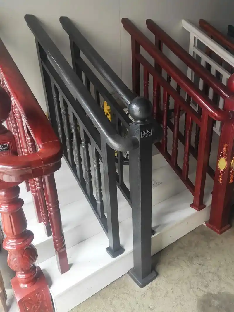 发现 佛山蓝天蓝全铝扶手温小姐 1/9 精选 关注 作品10 - 抖音