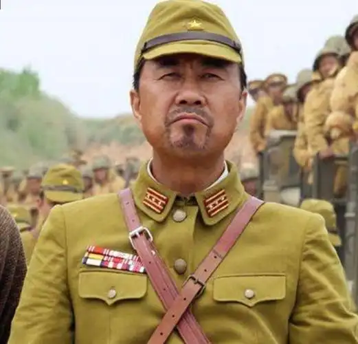 q1:演抗日战争的男演员有哪些?1.