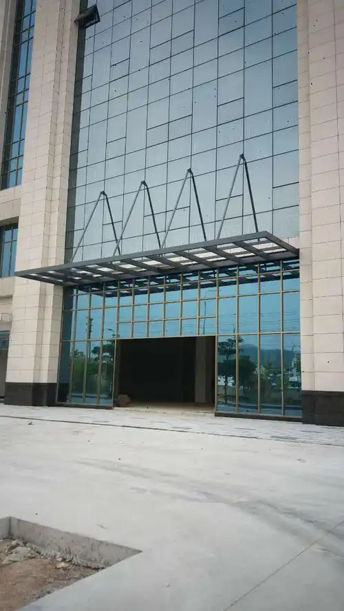 玻璃雨棚防护小技巧