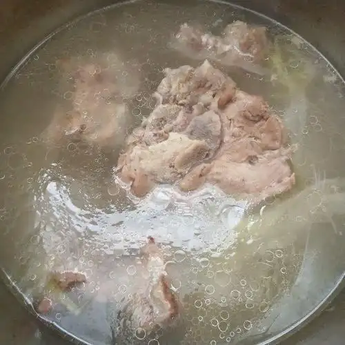 大骨汤,营养又好喝,老少皆宜