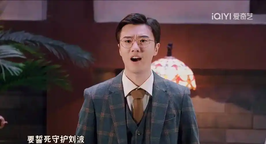 刘波脑袋破了点皮,他咬牙切齿说对手触碰到了他的逆鳞,竟敢让刘波刘海