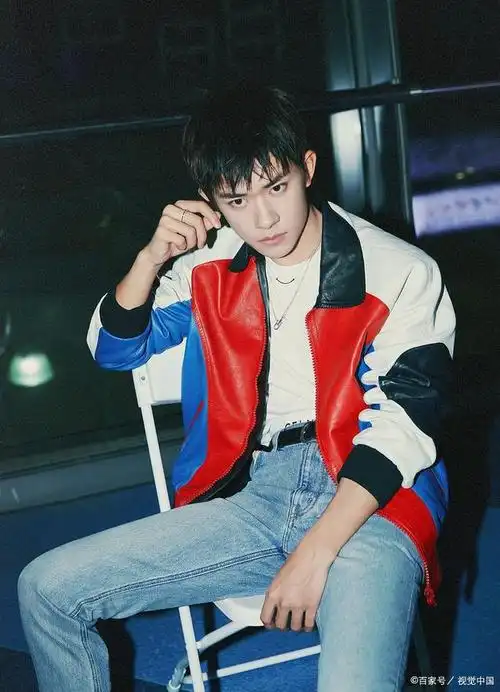 医生专业解析:易烊千玺的颜值进化史