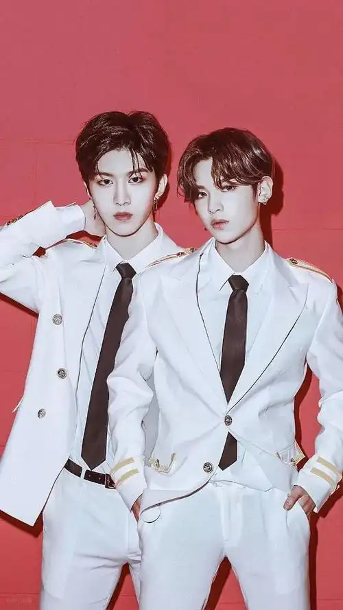 皇权富贵cp壁纸 | 范丞丞 黄明昊,这是什么神仙友谊!