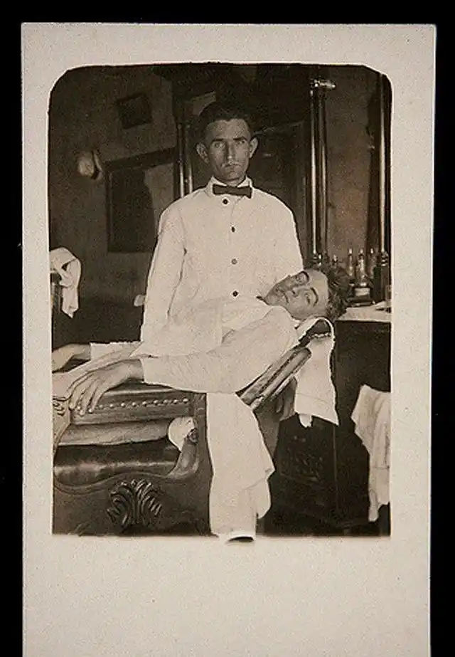 19世纪的理发店复古老照片