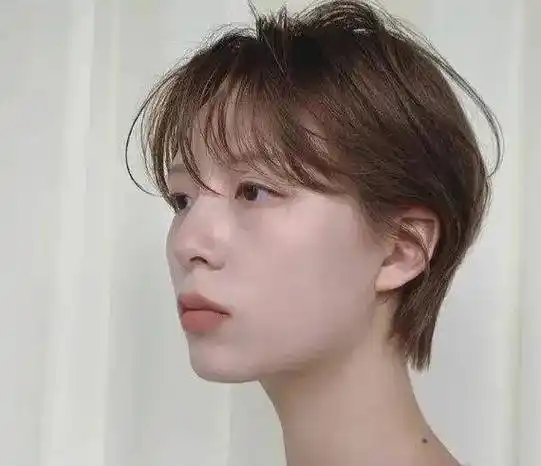 清爽有型的超短发发型推荐时尚干练又显气质