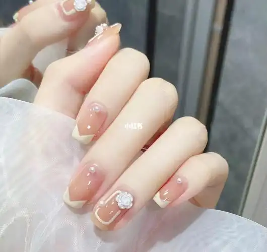 简约美甲图片分享来了哦