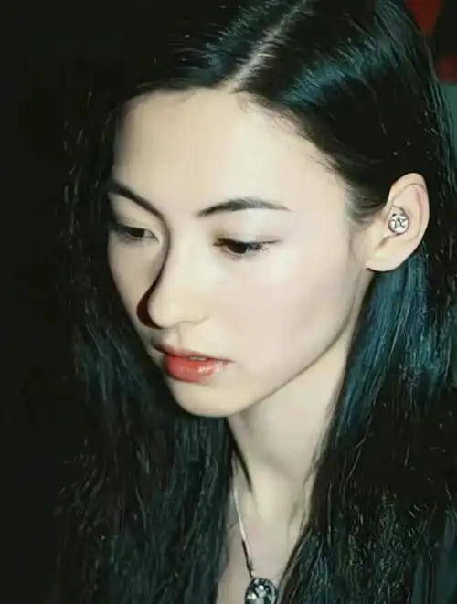 如何评价女星张柏芝的颜值