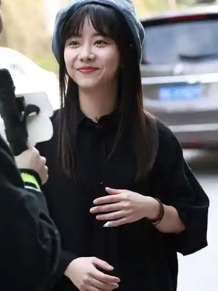 谭松韵真身曝光原来她这么高