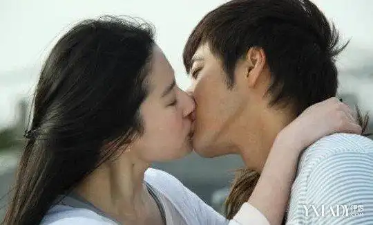 刘亦菲老公现在的照片