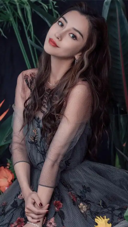 杨颖迷人礼服性感写真手机壁纸