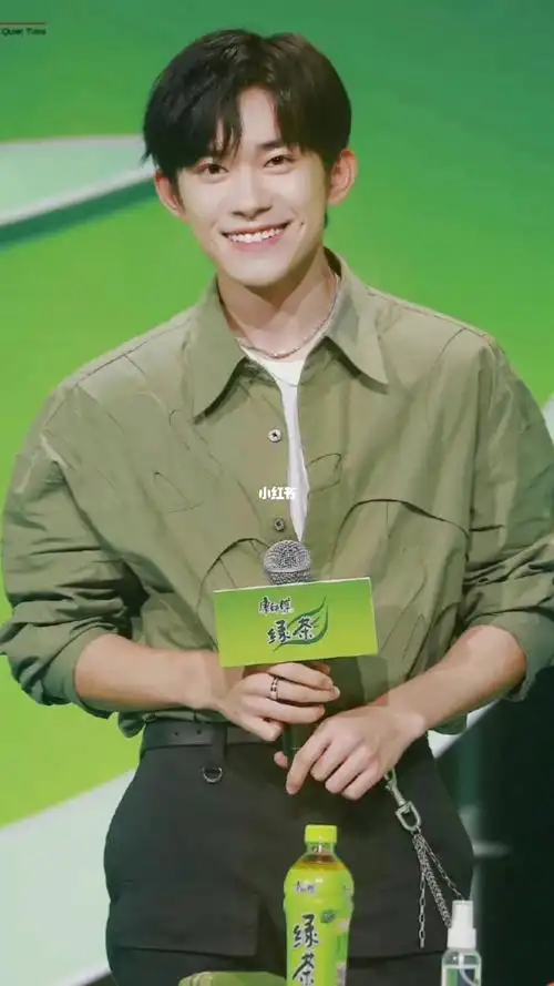 想和易烊千玺一起吹吹夏天的风