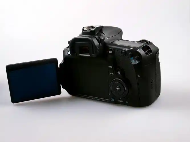 时尚专业全画幅 佳能6d单机重庆售7200