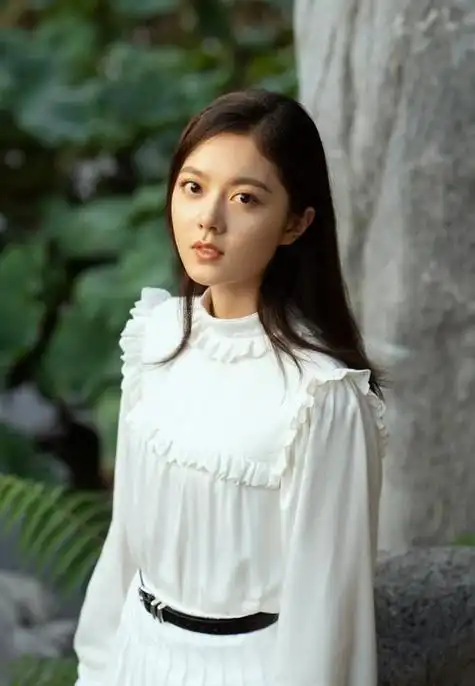 回顾张译没有说错赵今麦和张子枫已走上两条截然不同的大路