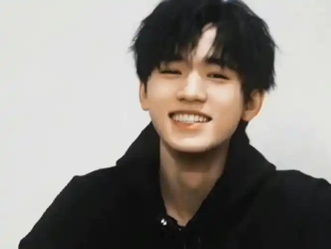 【宋亚轩】惊!高冷宋总私下竟是夜店头牌?