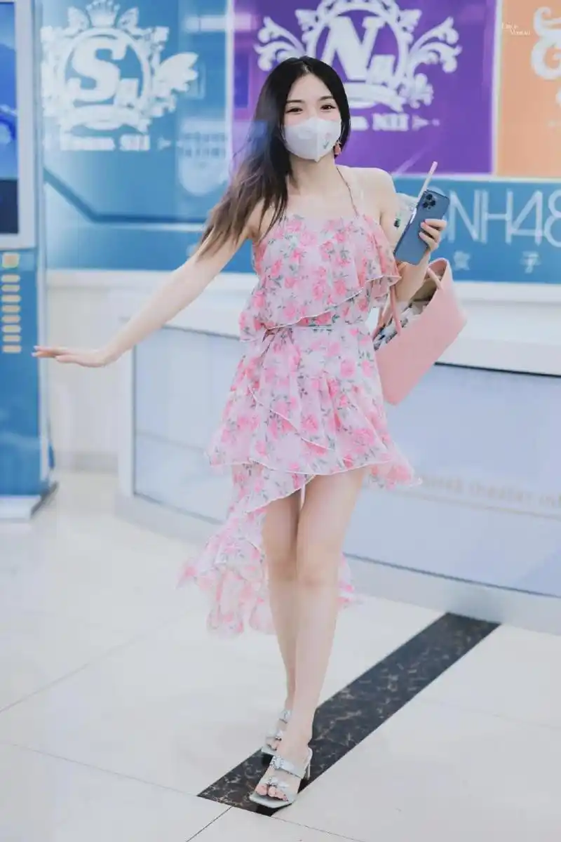 许杨玉琢 大长腿美jio