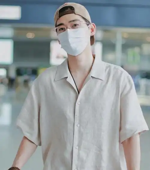 9月2日,张翰现身机场的造型,引发热议!