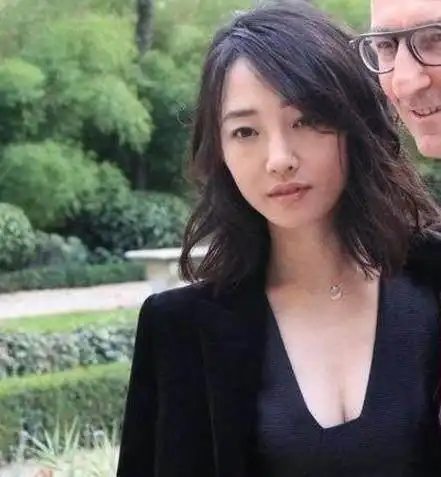 白百何携外国男友曝光 网友: 也只有老外敢要她